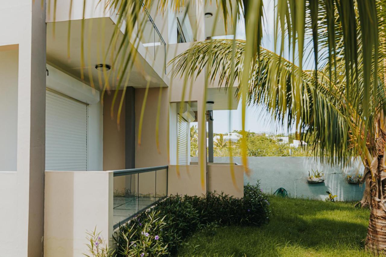 Luxe Exotica Apartments Ла Гулет Екстериор снимка