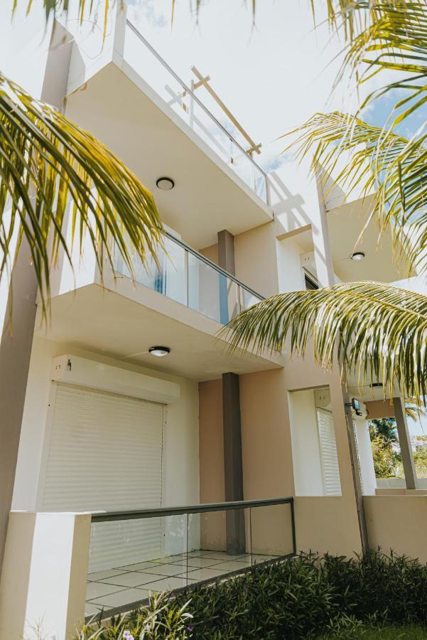 Luxe Exotica Apartments Ла Гулет Екстериор снимка