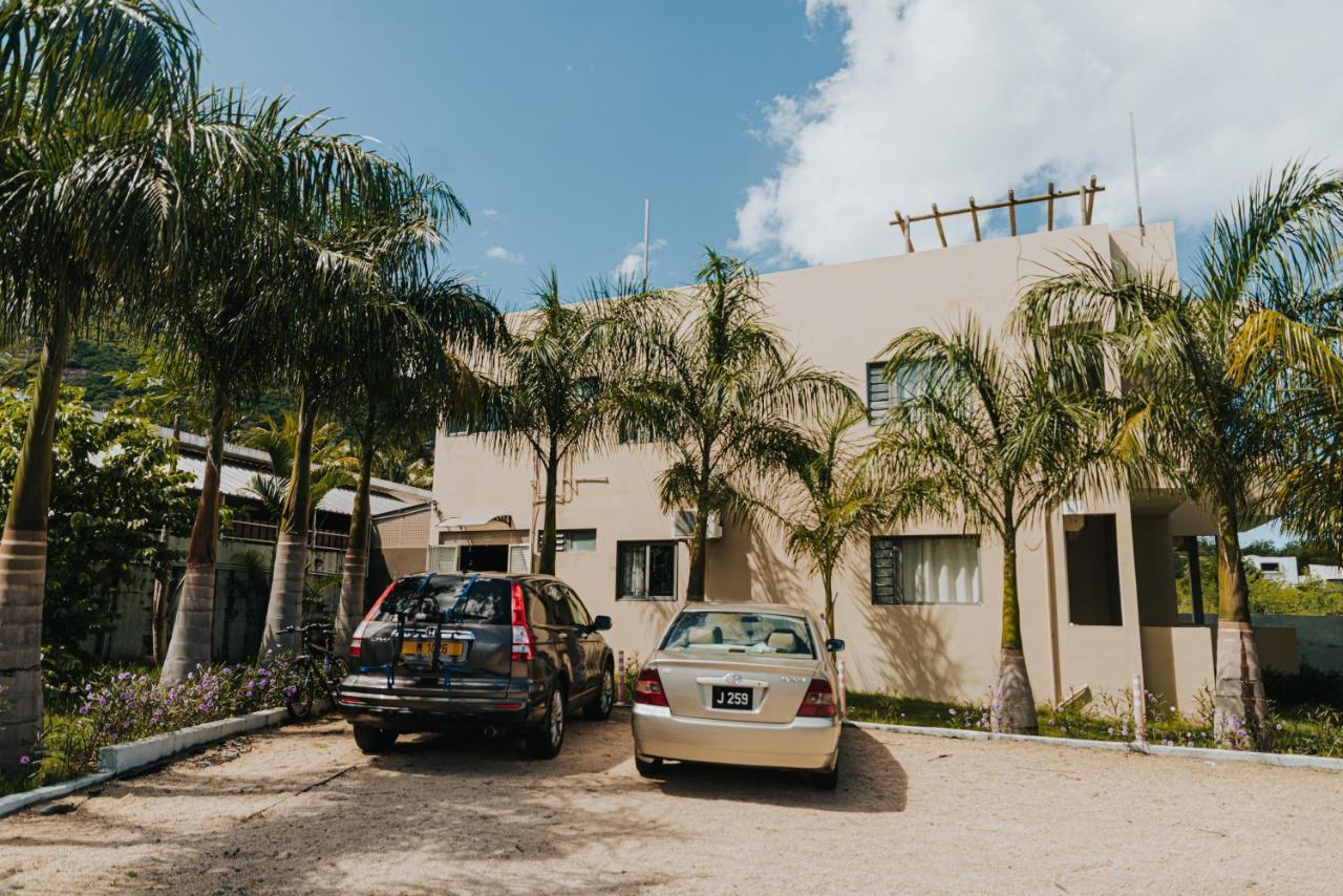 Luxe Exotica Apartments Ла Гулет Екстериор снимка
