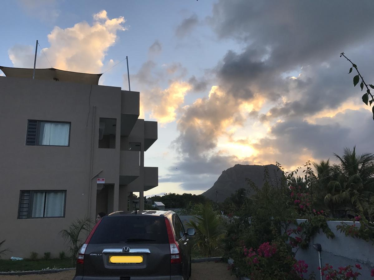 Luxe Exotica Apartments Ла Гулет Екстериор снимка